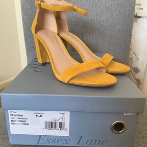 NEW Moira heels